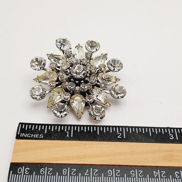 Vintage 1950s Unsigned Wedding Brooch, Riveted Three Dimensional Flower Pin - Picture 9 of 10